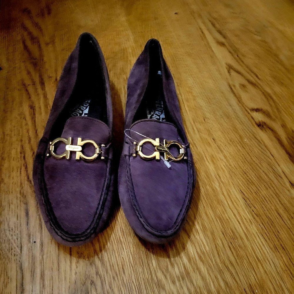 Authentic Salvatore Ferragamo Seude Loafers